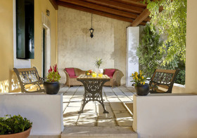 Castello Villa Daphnes