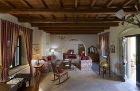 Castello Villa Daphnes