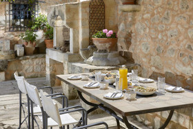 Castello Villa Daphnes