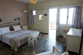 Adrakos Apartments