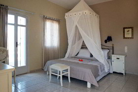Adrakos Apartments