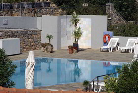 Adrakos Apartments