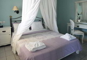 Adrakos Apartments