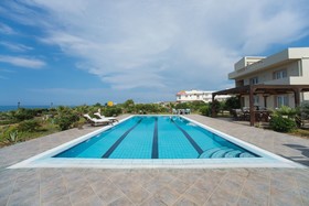 Cretan Beachfront Villas
