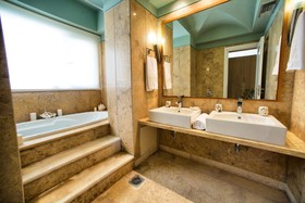 Cretan Beachfront Villas