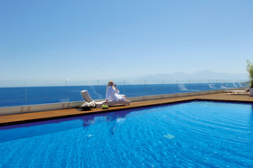 Elounda Beach Hotel & Villas