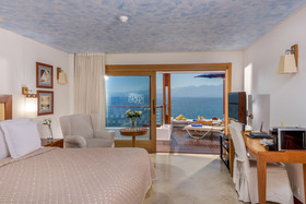 Elounda Beach Hotel & Villas