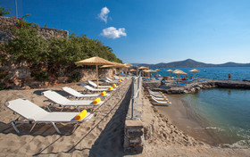 Elounda Breeze Resort