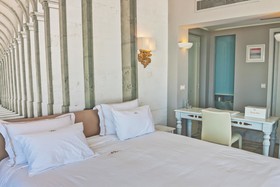 Royal Marmin Bay Boutique & Art Hotel