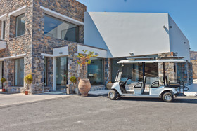 Royal Marmin Bay Boutique & Art Hotel