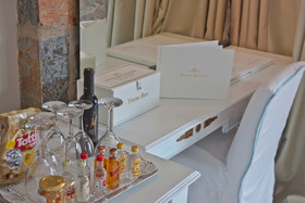 Royal Marmin Bay Boutique & Art Hotel