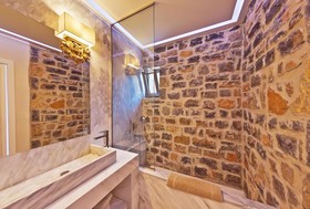 Royal Marmin Bay Boutique & Art Hotel