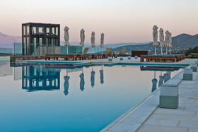 Royal Marmin Bay Boutique & Art Hotel