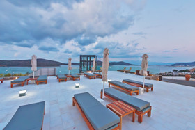 Royal Marmin Bay Boutique & Art Hotel