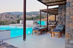 Royal Marmin Bay Boutique & Art Hotel