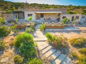 Exoristoi Nature Suites