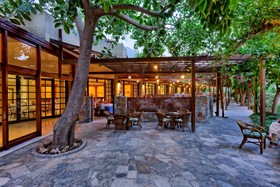 Apollonia Resort & Spa