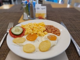 Apollonia Resort & Spa