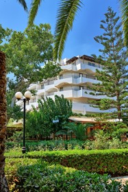 Apollonia Resort & Spa