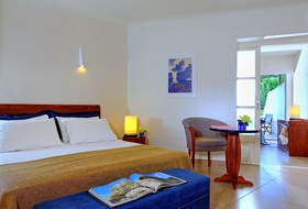 Apollonia Resort & Spa