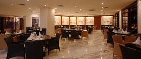 Apollonia Resort & Spa