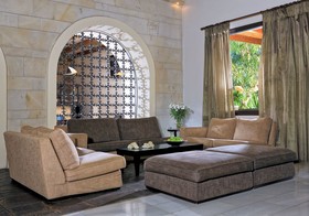Apollonia Resort & Spa
