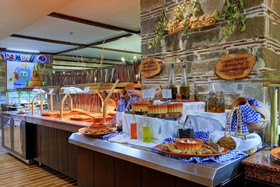 Apollonia Resort & Spa