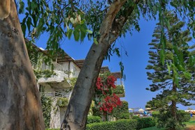 Apollonia Resort & Spa