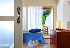 Apollonia Resort & Spa