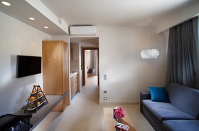 Anna's House