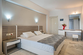 Apollo Hotel I