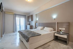 Apollo Hotel I