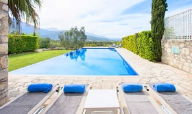 Cretan Mansion