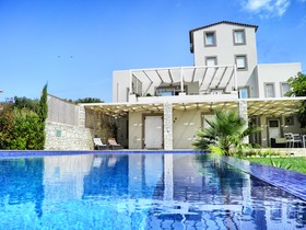 Cretan Mansion