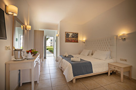 Delfina Tropic Beach