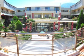 Hydramis Palace