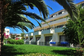 Hydramis Palace