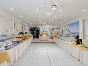 Kavros Beach Hotel