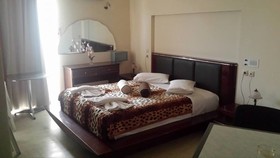 Labyrinth Hotel