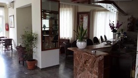 Labyrinth Hotel