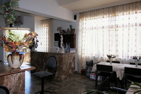 Labyrinth Hotel