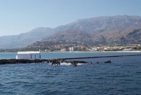 Leonidas Studios & Apartments
