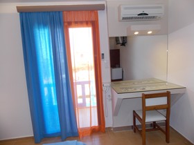 Mari Beach Hotel