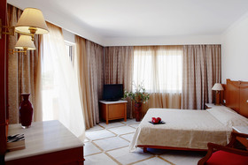 Pilot Beach Resort