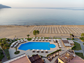 Pilot Beach Resort