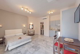 Tarra Hotel