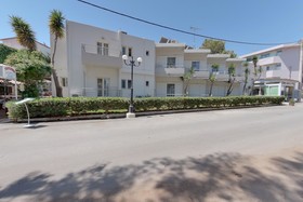 Tarra Hotel