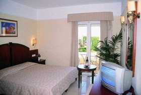 Vantaris Luxury Beach Resort