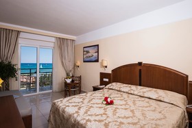 Vantaris Luxury Beach Resort