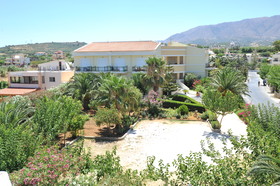 Vantaris Garden & Corner